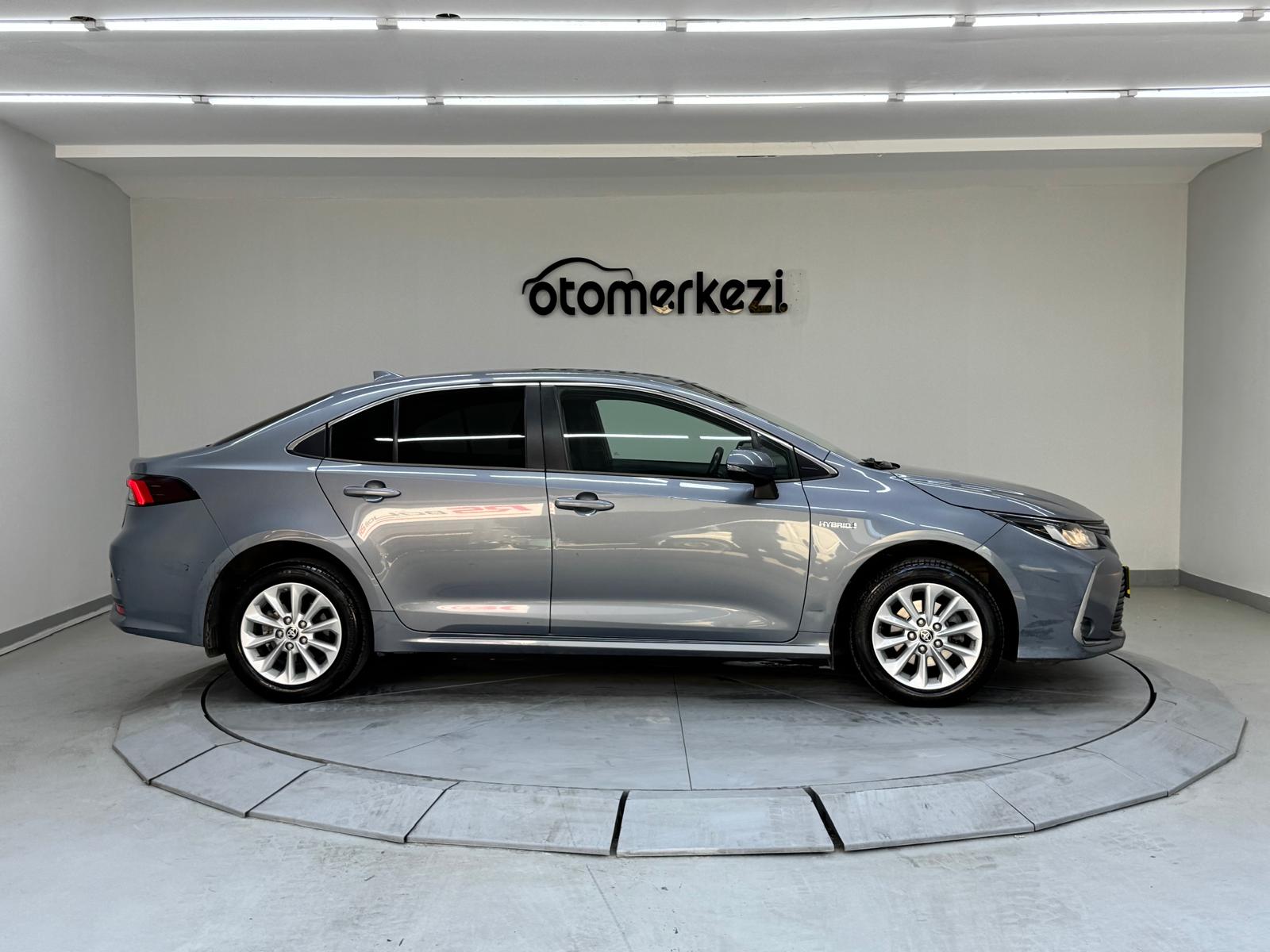 TOYOTA COROLLA 6